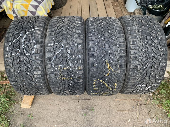 Nokian Tyres Hakkapeliitta 9 SUV 275/40 R20