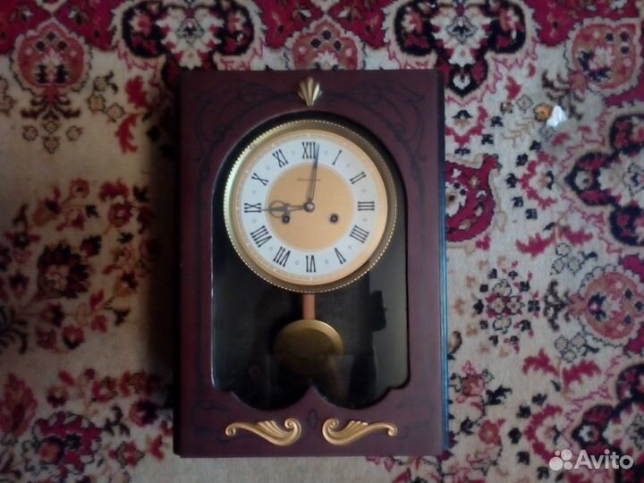 Часы настенные механические с боем