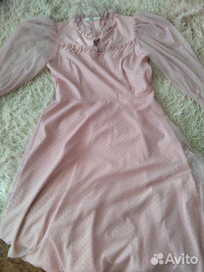 Нарядное женское платье