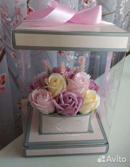 Букет в коробке с подсветкой