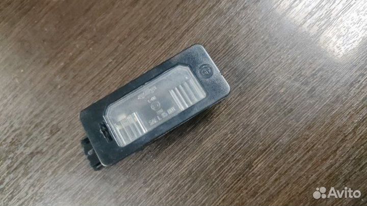 Плафон подсветки номерного знака Bmw 530 D E61