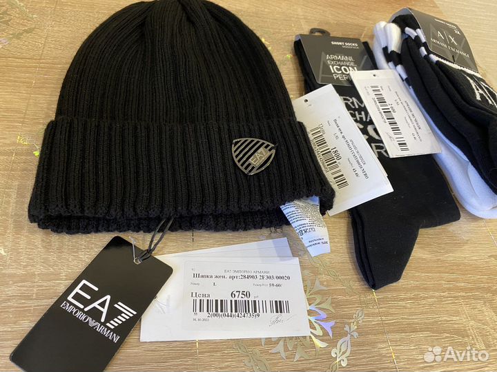 Зимняя шапка ea7 новая с бирками оригинал