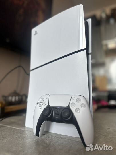 PlayStation 5 Slim, с дисководом, 1000 гб
