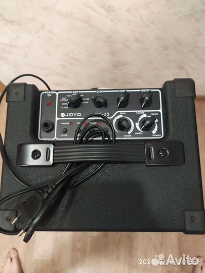 Гитарный комбоусилитель