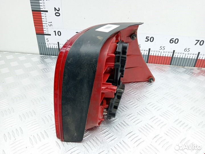 Фонарь задний левый для Volkswagen Golf 4