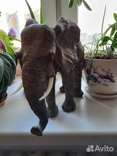 Статуэтки слона