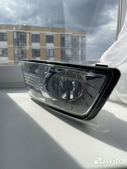Противотуманная фара правая Ford Mondeo IV