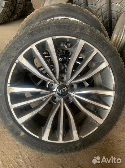 Колеса Kia Stinger R18 зима