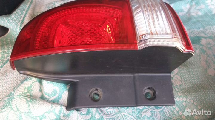 Стоп-сигналы) на Toyota Land Cruiser200