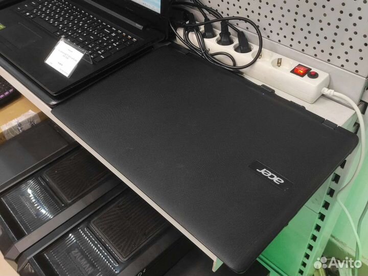 Большой Ноутбук acer 17.3 на 4 Ядра как новый