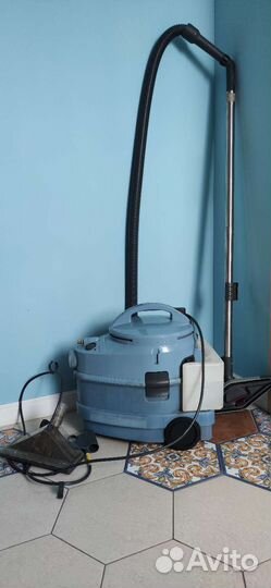 Моющий пылесос Philips