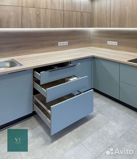 Красивый гарнитур для кухни