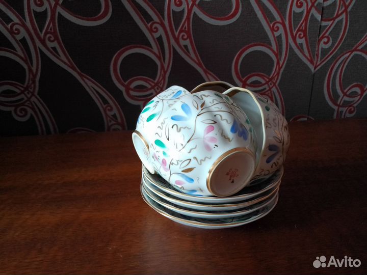 Чашки фарфоровые