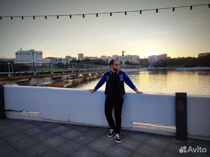 Артист-вокалист, преподаватель, модель, актёр