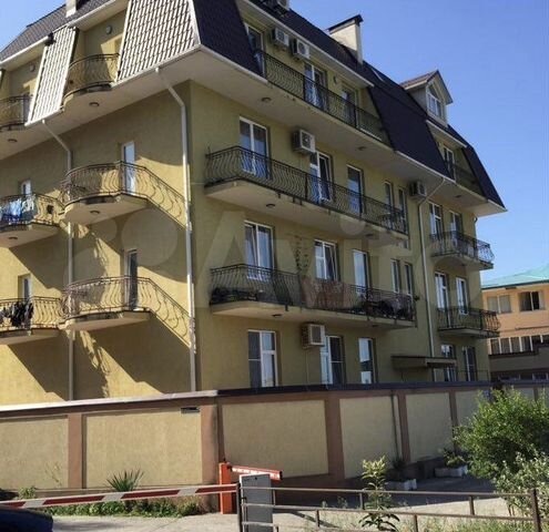 3-к. квартира, 104,2 м², 1/5 эт.