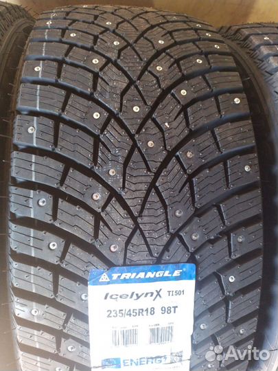 Triangle IcelynX TI501 235/45 R18