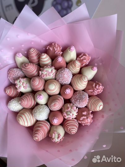 Клубника в шоколаде, сладкие букеты