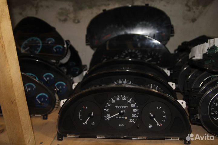 Щиток приборов на иномарки