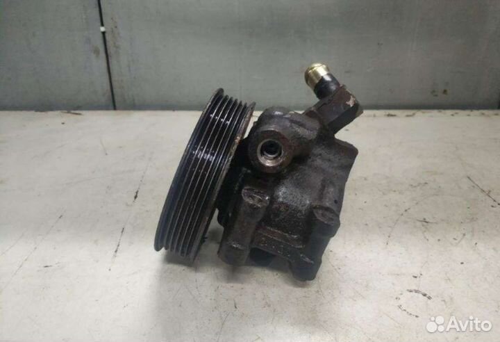Насос гур Ford fiesta mk5