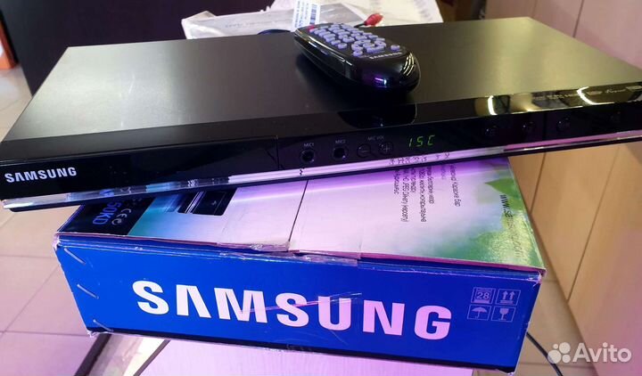 DVD-плеер Samsung DVD-C550KD
