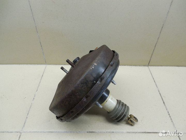 Усилитель тормозов вакуумный R19 1992-1996