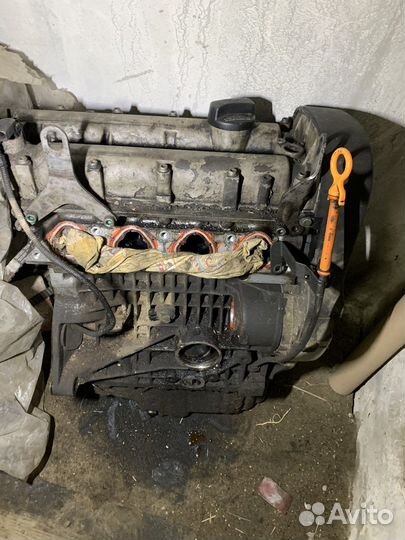 Двигатель Гольф 4 AKQ 1.4 разборка