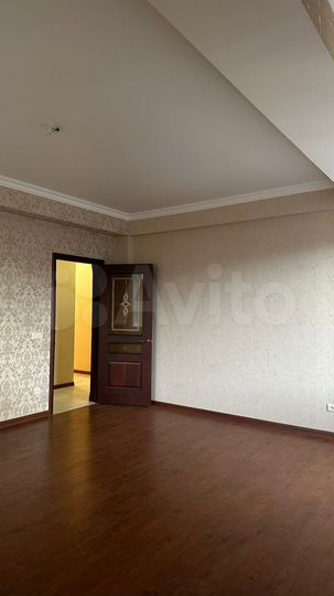 2-к. квартира, 82 м², 11/14 эт.