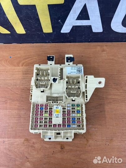 Блок предохранителей Kia Stinger 1 G6DP 2017-2023