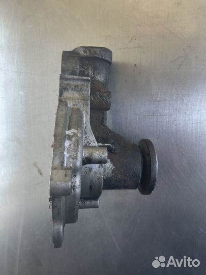 Насос водяной помпа Mitsubishi Galant 1993 1997