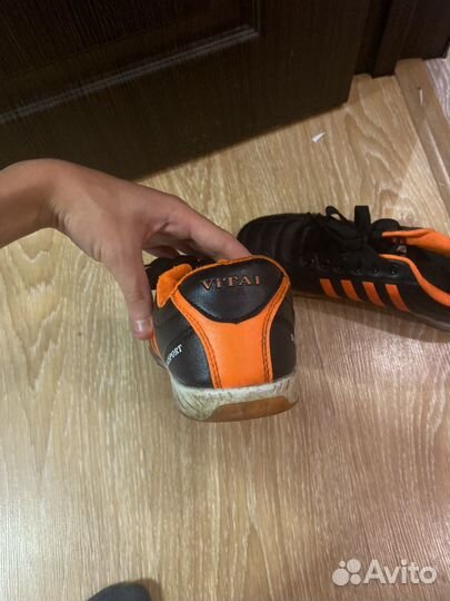 Футбольные бутсы