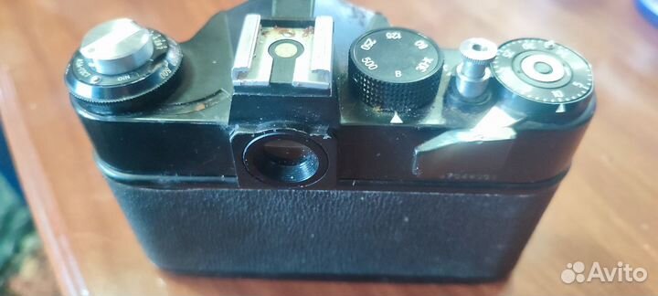 Плёночный фотоаппарат Zenit
