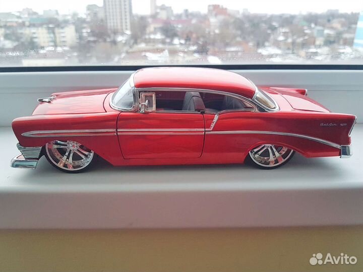 Модель Chevrolet Belaire 1956 DUB city 1:18