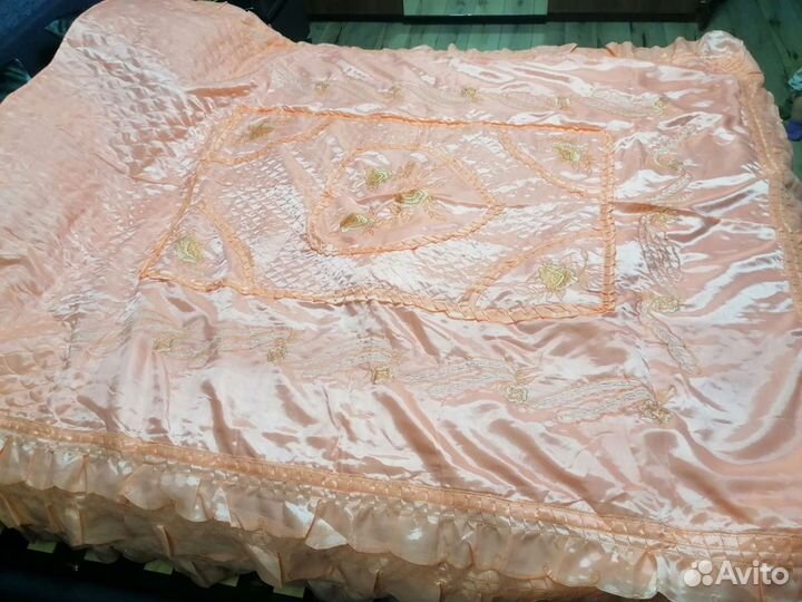 Покрывало на 2 х спальную кровать новое
