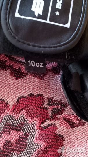 Боксерские перчатки 10 oz