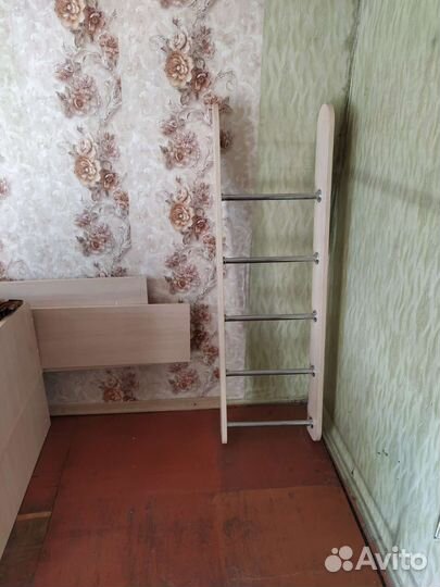 Двухъярусная кровать