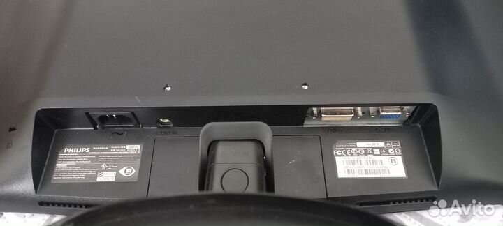 Монитор для компьютера Philips 22 дюйма