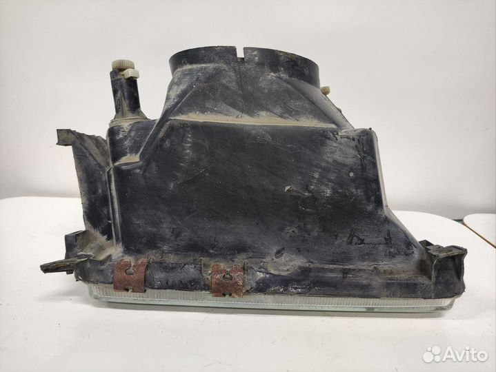 Фара левая б/у Audi 100 C3 82-91г. 441-1108L