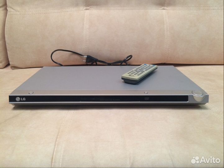DVD-плеер LG DV656X