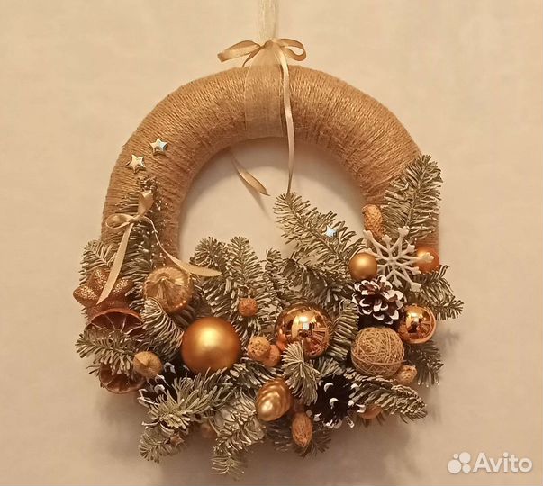 Новогодний венок ручной работы