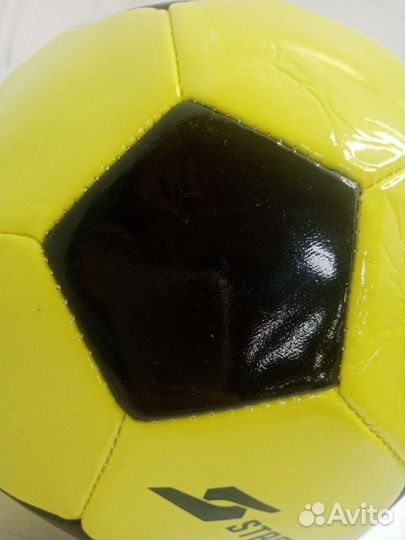 Футбольный мяч