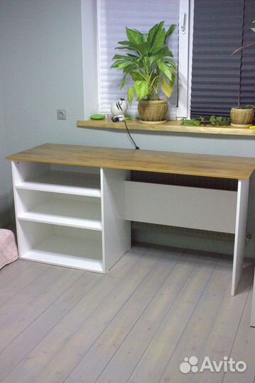 Стол письменный большой