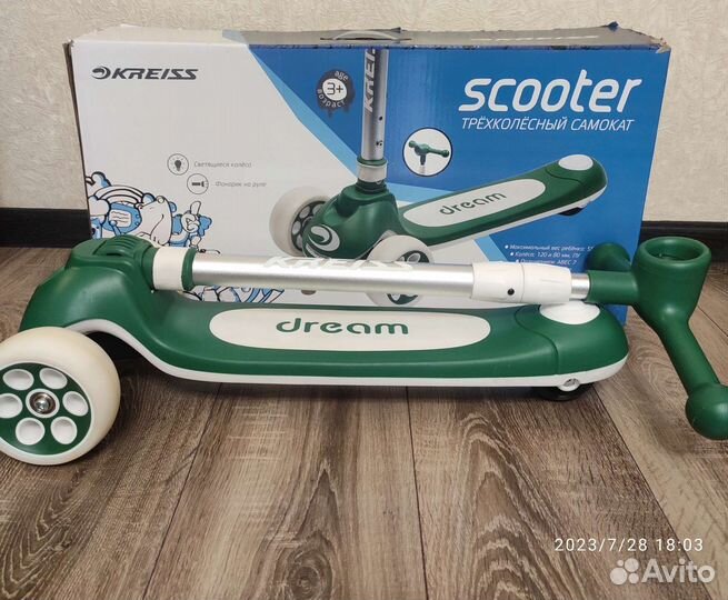 Самокат трехколесный kreiss с фонариком