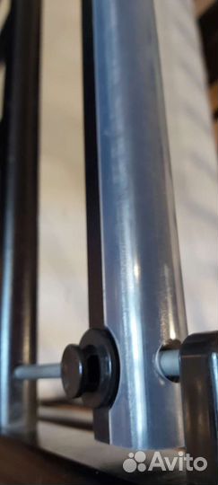 Детская кроватка с маятником, матрасом и ящиком