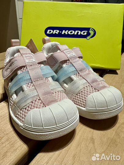 Сандалии для девочки 23,24,25 размер