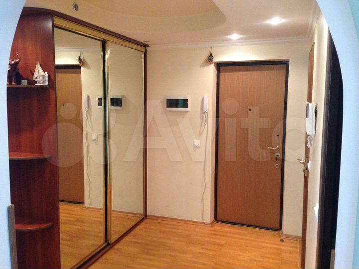 3-к. квартира, 70 м², 4/5 эт.