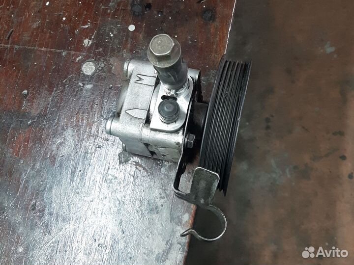 Насос гур Вольво Volvo xc90 s60 s80 v70