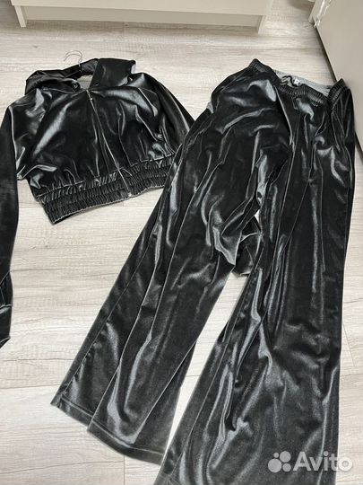 Велюровый костюм женский 46