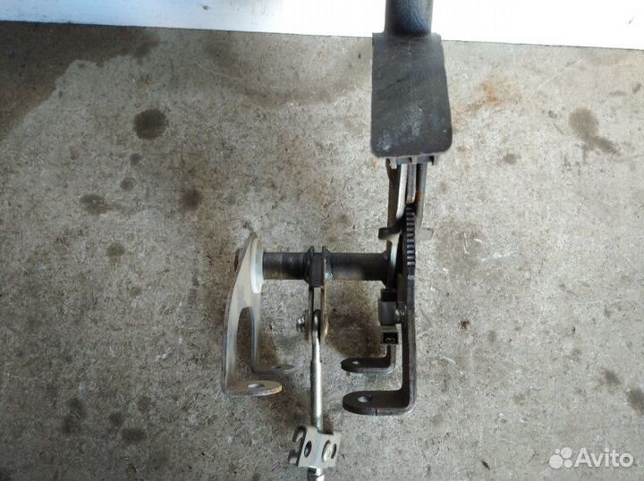 Ручка ручного тормоза Kia Ceed 2006-2012