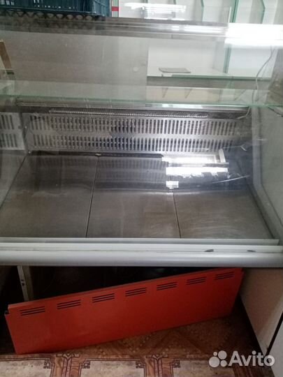 Холодильная витрина бу