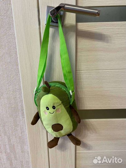 Сумочка авокадо